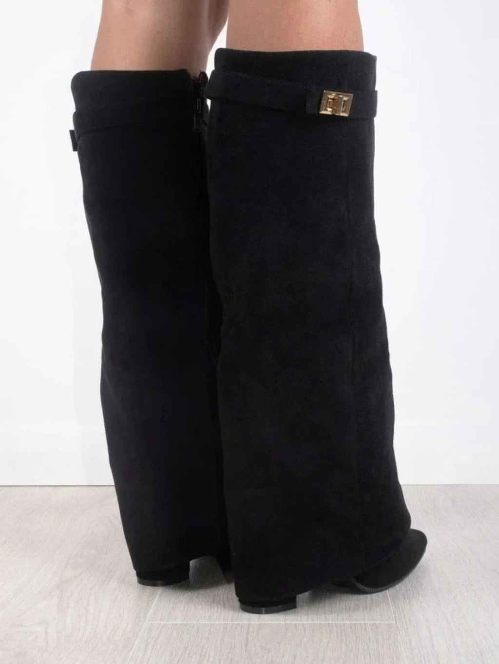 Women's Pointed-Toe Knee-High Boots