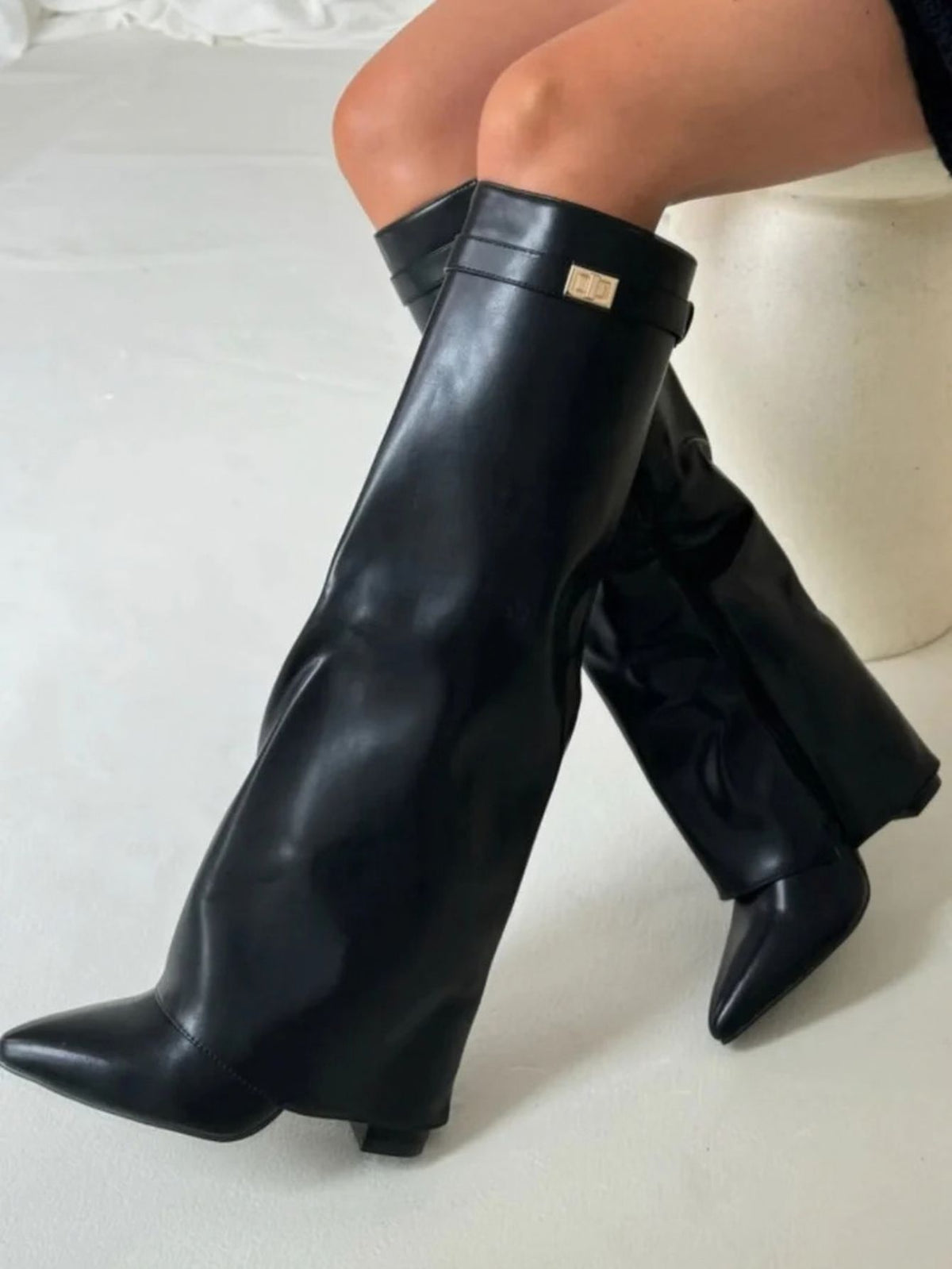 Women's Pointed-Toe Knee-High Boots